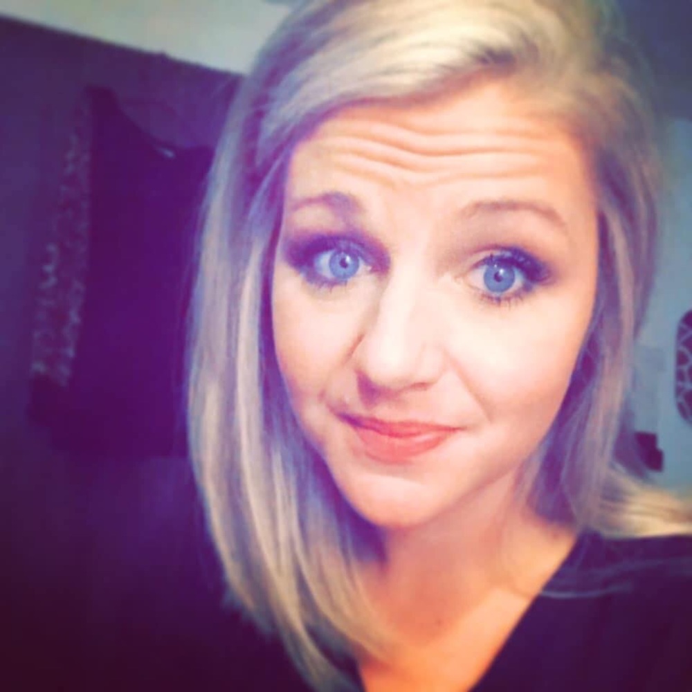 Meet your Posher, Alexis